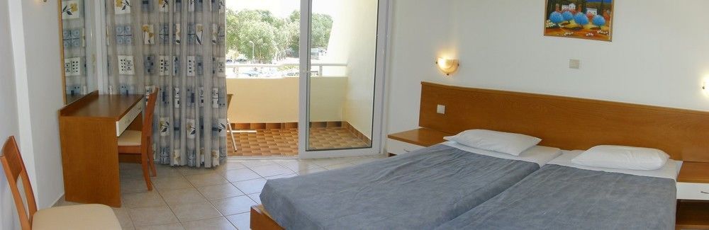 Relax Hotel 科林比亚 外观 照片