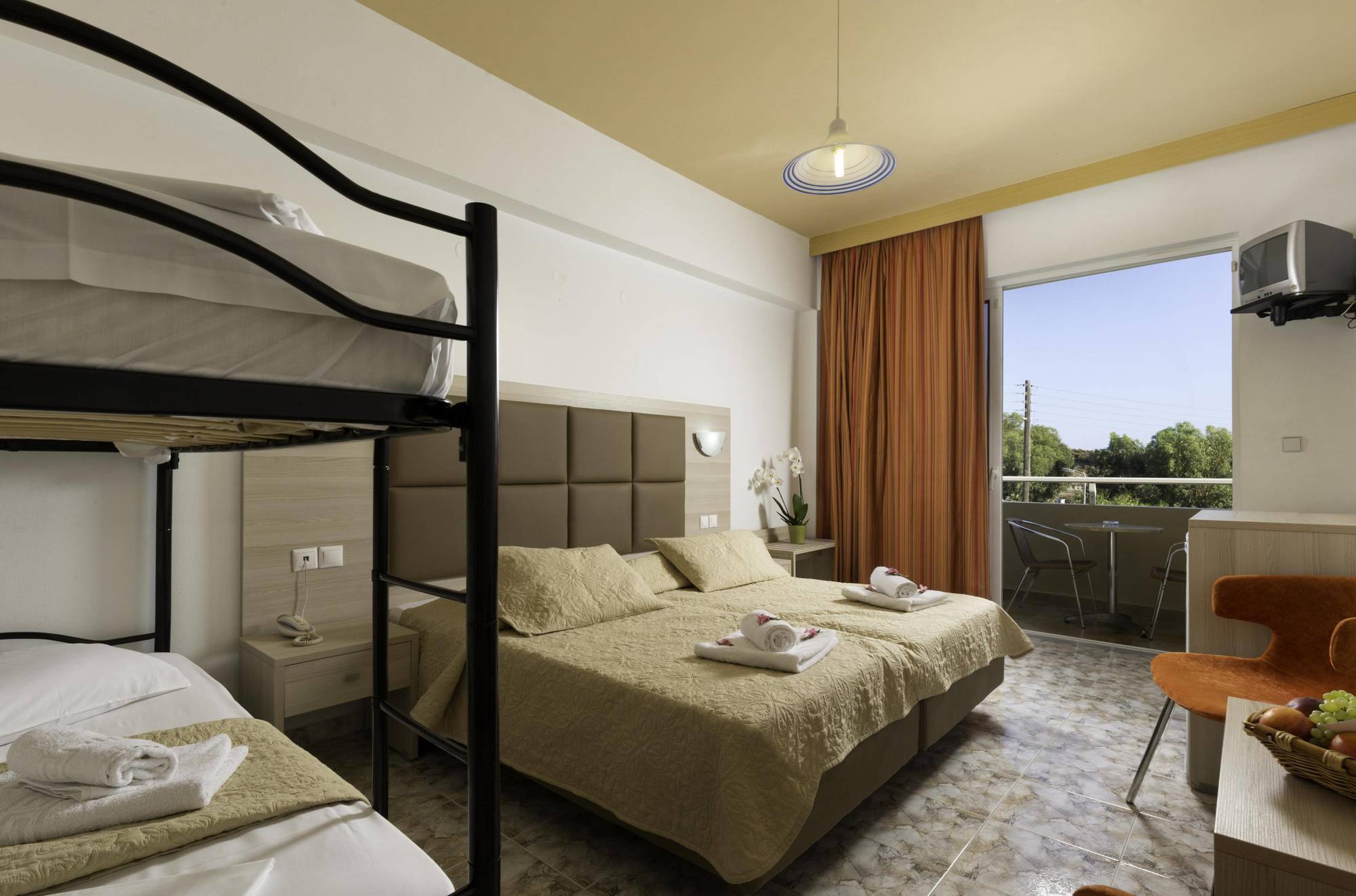 Relax Hotel 科林比亚 外观 照片